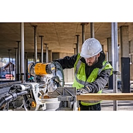 DeWalt 12 in. Double-Bevel Sliding Compound Miter Saw (Reconditioned)