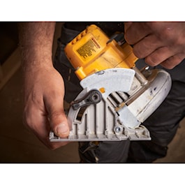 DeWalt 20V MAX* XR® 6-1/2 in. Brushless Cordless Circular Saw (Tool Only) (Reconditioned)