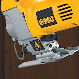 DeWalt 5.5 Amp Electric Variable Speed Jig Saw (Reconditioned)