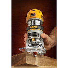 DeWalt 1-1/4 HP Max Torque Variable Speed Compact Router (Reconditioned)