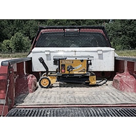 DeWalt 10" Jobsite Table Saw  32 - 1/2" (82.5cm) Rip Capacity, and a Rolling Stand (Reconditioned)