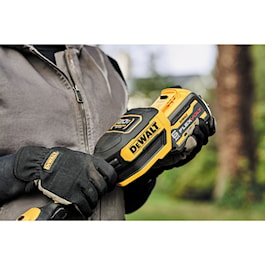 DeWalt 20V MAX* 14 in. Folding String Trimmer (Reconditioned)