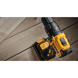 DeWalt 20V MAX* Brushless Cordless Compact Drill/Driver Kit - 2 batteries (Reconditioned)