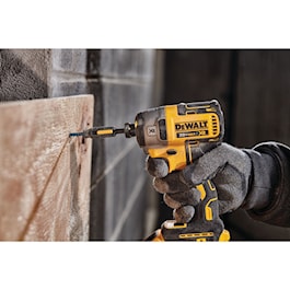 20V MAX* XR® 1/4 in. 3-Speed Impact Driver with DEWALT POWERSTACK™ Kit