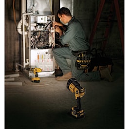 DeWalt 20V MAX* Jobsite LED Spotlight (Reconditioned)