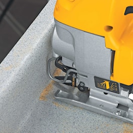 DeWalt 5.5 Amp Electric Variable Speed Jig Saw (Reconditioned)