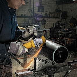 DeWalt 4-1/2 in. (115mm) Small Angle Grinder (Reconditioned)