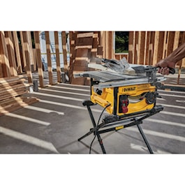 DeWalt 8-1/4 in. Compact Jobsite Table Saw (Reconditioned)