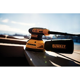 DeWalt 5 in Variable-Speed Random Orbit Sander (Reconditioned)