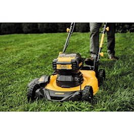DeWalt 2X20V MAX* 21-1/2 in. Brushless Cordless Push Mower (Reconditioned)