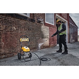 DeWalt 2400 PSI 13 Amp Electric Cold-Water Pressure Washer (Reconditioned)