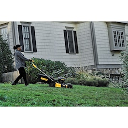 DeWalt 2X20V MAX* 21-1/2 in. Brushless Cordless FWD Self-Propelled Lawn Mower (Reconditioned)