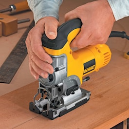 DeWalt 6.5 Amp Jig Saw Kit (Reconditioned)