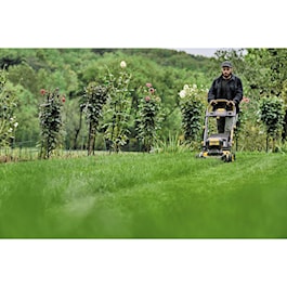 DeWalt 2X20V MAX* 21-1/2 in. Brushless Cordless Push Mower (Reconditioned)