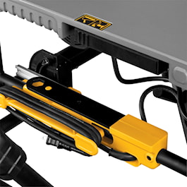 DeWalt 10" Jobsite Table Saw  32 - 1/2" (82.5cm) Rip Capacity, and a Rolling Stand (Reconditioned)