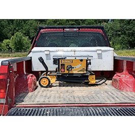 DeWalt 10" Jobsite Table Saw  32 - 1/2" (82.5cm) Rip Capacity, and a Rolling Stand (Reconditioned)