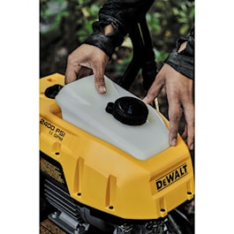 DeWalt 2400 PSI 13 Amp Electric Cold-Water Pressure Washer (Reconditioned)