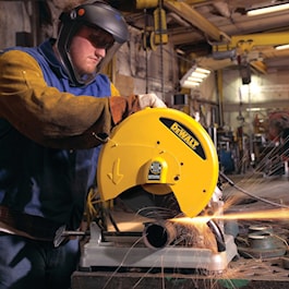 DeWalt 14 in. Chop Saw with QUIK-CHANGE™ Keyless Blade Change System (Reconditioned)