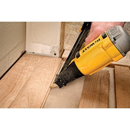 DeWalt 15 GA Precision Point™ "DA" Style Angle Finish Nailer (Reconditioned)