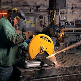 DeWalt 14 in. Chop Saw with QUIK-CHANGE™ Keyless Blade Change System (Reconditioned)