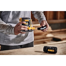 DeWalt 20V MAX* XR® Brushless Cordless 1/4 Sheet Variable Speed Sander (Tool Only) (Reconditioned)