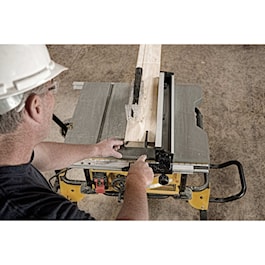 DeWalt 10" Jobsite Table Saw  32 - 1/2" (82.5cm) Rip Capacity, and a Rolling Stand (Reconditioned)