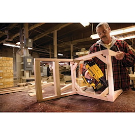 DeWalt 20V MAX* XR® 18 GA Cordless Brad Nailer Kit (Reconditioned)