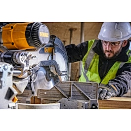 DeWalt 12 in. Double-Bevel Sliding Compound Miter Saw (Reconditioned)