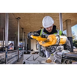 DeWalt 12 in. Double-Bevel Sliding Compound Miter Saw (Reconditioned)