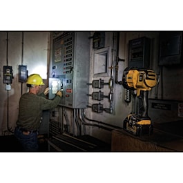 DeWalt 20V MAX* Jobsite LED Spotlight (Reconditioned)