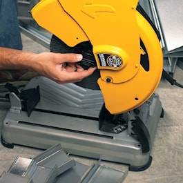 DeWalt 14 in. Chop Saw with QUIK-CHANGE™ Keyless Blade Change System (Reconditioned)