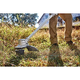 DeWalt 20V MAX* 14 in. Folding String Trimmer (Reconditioned)