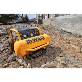 1.6 HP Continuous, 225 PSI, 4.5 Gallon Compressor