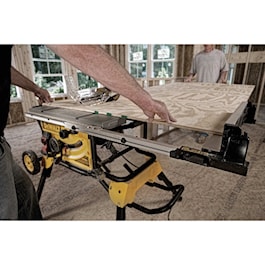 DeWalt 10" Jobsite Table Saw  32 - 1/2" (82.5cm) Rip Capacity, and a Rolling Stand (Reconditioned)
