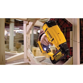 DeWalt 20V MAX* XR® 18 GA Cordless Brad Nailer Kit (Reconditioned)