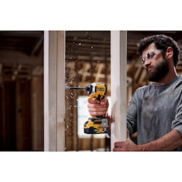 DeWalt ATOMIC™ 20V MAX* Brushless Cordless 3-Speed 1/4 in. Impact Driver Kit (Reconditioned)